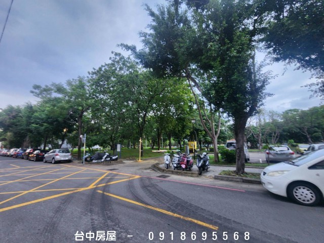 國光路華廈,平面車位,大明路,益民路,中興路,國光路,崇光國小,中興大學附設國中,內新早市市場-台中房屋-0918695568,歡迎來電看屋,台中套房,房屋,房屋仲介,法拍屋,房屋出租,買屋,賣屋,等服務  物件照片12