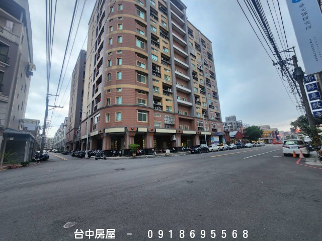 國光路華廈,平面車位,大明路,益民路,中興路,國光路,崇光國小,中興大學附設國中,內新早市市場-台中房屋-0918695568,歡迎來電看屋,台中套房,房屋,房屋仲介,法拍屋,房屋出租,買屋,賣屋,等服務  物件照片01