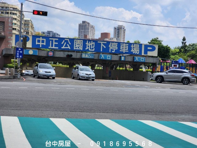 宏總加州套房,中醫套房,中國醫藥大學,學士路,北屯路,一中商圈,學士路,健行路,三民路,中友百貨,-台中房屋-0918695568,歡迎來電看屋,台中套房,房屋,房屋仲介,法拍屋,房屋出租,買屋,賣屋,等服務  物件照片12