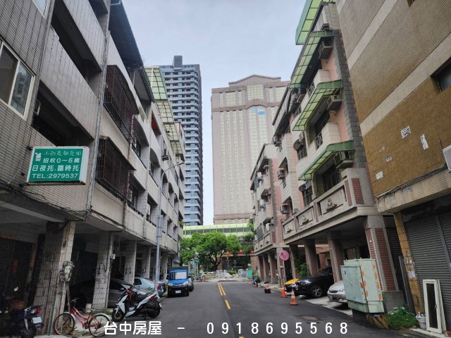 中清路三樓公寓,文心路,中清路,文心捷運站,漢口路,天津路,北平路,立人國小,立人國中,-台中房屋-0918695568,歡迎來電看屋,台中套房,房屋,房屋仲介,法拍屋,房屋出租,買屋,賣屋,等服務  物件照片12