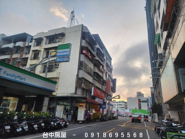 北平路套房,奇異果,文心路,中清路,文心捷運站,漢口路,天津路,北平路,立人國小,立人國中,-台中房屋-0918695568,歡迎來電看屋,台中套房,房屋,房屋仲介,法拍屋,房屋出租,買屋,賣屋,等服務  物件照片01