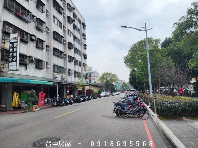 中醫大二房,中國醫藥大學,學士路,北屯路,一中商圈,學士路,健行路,三民路,中友百貨,-台中房屋-0918695568,歡迎來電看屋,台中套房,房屋,房屋仲介,法拍屋,房屋出租,買屋,賣屋,等服務  物件照片01